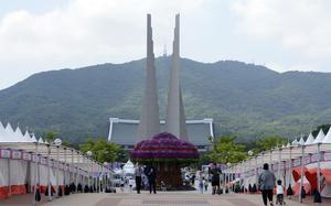The five-day Cheonan K-Culture Expo, which kicked off June 4, 2025, invites visitors to dive into South Korea's vibrant spirit through a sensory immersion in music, fashion, food and future-facing tech.