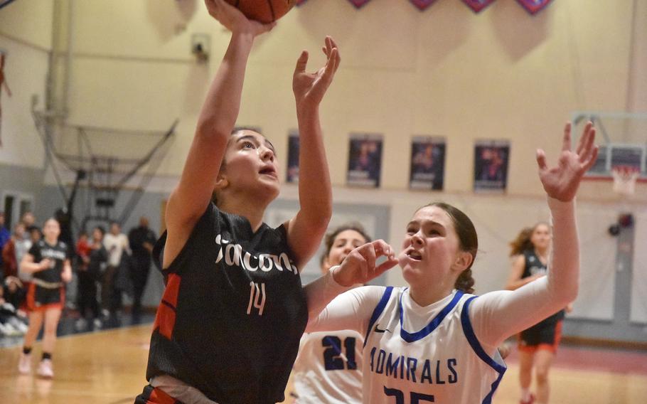 Leah Rink puts up a shot.