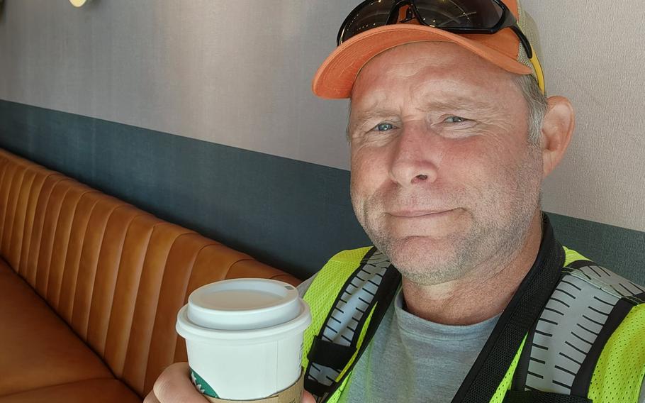 Army veteran Kenneth J. Mintz is walking across the U.S., from Washington, D.C., to Swami’s Beach, Encinitas, Calif., to raise funds for three nonprofits: the Pancreatic Cancer Action Network, Operation Resiliency and the Johnny Mac Soldiers Fund.