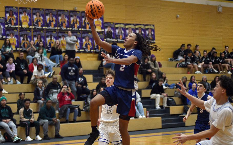 Andrew Walker shoots.