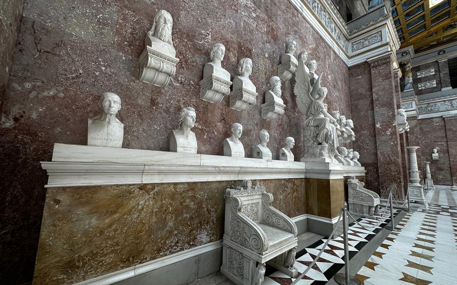 The busts and plaques at Walhalla pay tribute to people deemed to have been notable contributors to society in the German-speaking lands. The monument is a hall of fame built by King Ludwig 1 of Bavaria. Busts continue to be added in the present.