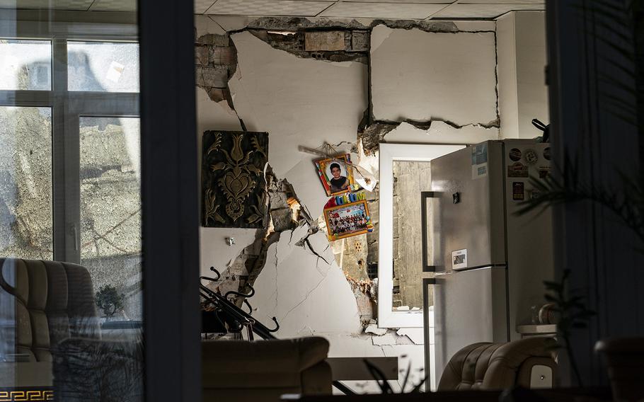 A house in Antakya, Turkey, is crisscrossed with cracks. 