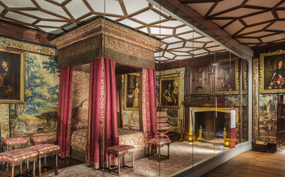 The Spangled Bed at Knole. Thomas Sackville, ancestor of the current residents of Knole, modeled the house on palaces he had seen in Europe, transforming it into a residence fit for entertaining the royal court. 