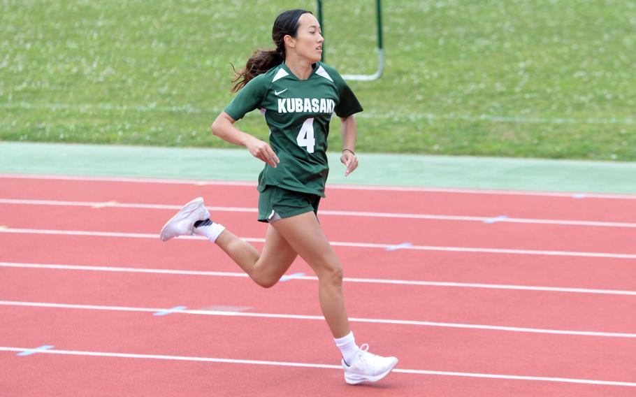 Sakura Lopez runs in the 400.