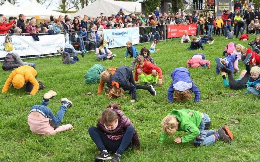 The Billigheimer Purzelmarkt gets its name from the word “purzeln,” which means “to tumble” or “somersault” in German. The festival is named after the traditional folk games and competitions that feature prominently during the event, especially the playful and lively somersault contests.