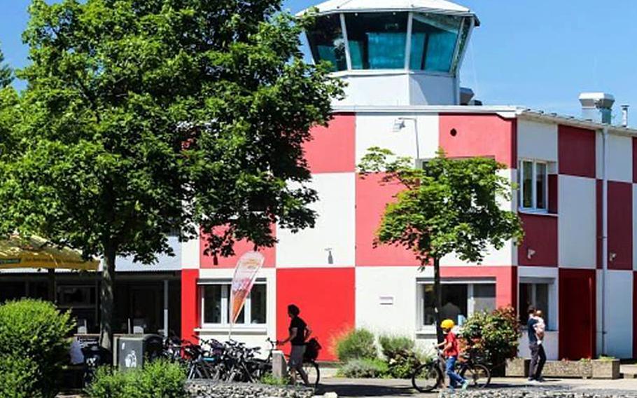 The tower at Alter Flugplatz Frankfurt is seen on a summer day. A restaurant used to occupy the space but closed in 2020.