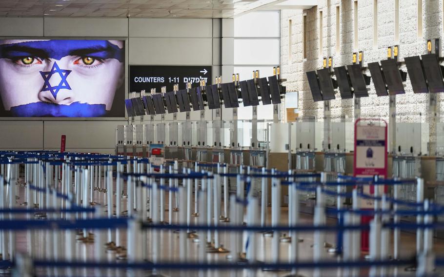 An empty line at the airport