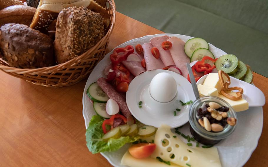 The “big hunger” breakfast at Cafe Bannjerruck includes a charcuterie plate and breadbasket. 