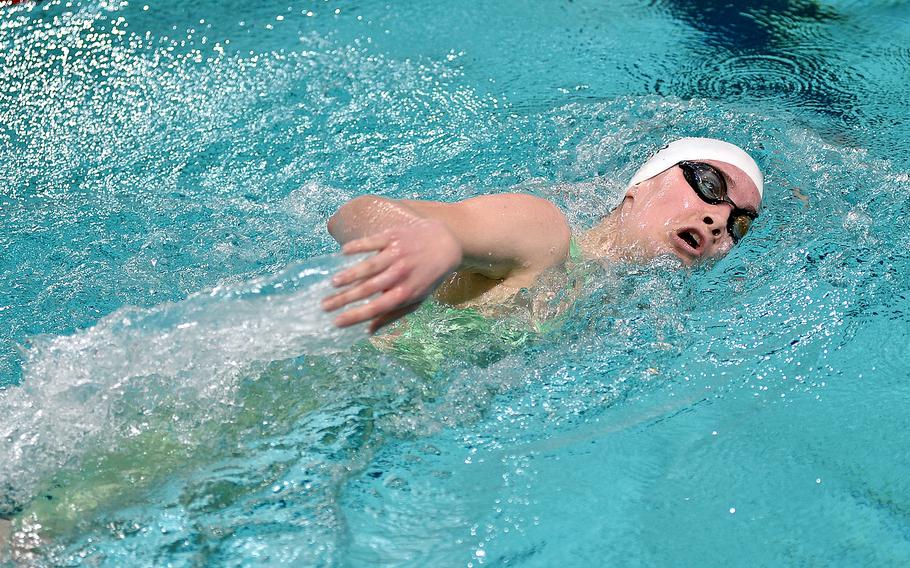 Brisa Mills, an unattached swimmer based in Hungary, powers ahead during the 15-to-16-year-old girls 400-meter freestyle during the European Forces Swim League Short-Distance Championships on Feb. 10, 2024,  at the Pieter van den Hoogenband Zwemstadion at the Nationaal Zwemcentrum de Tongelreep in Eindhoven, Netherlands.