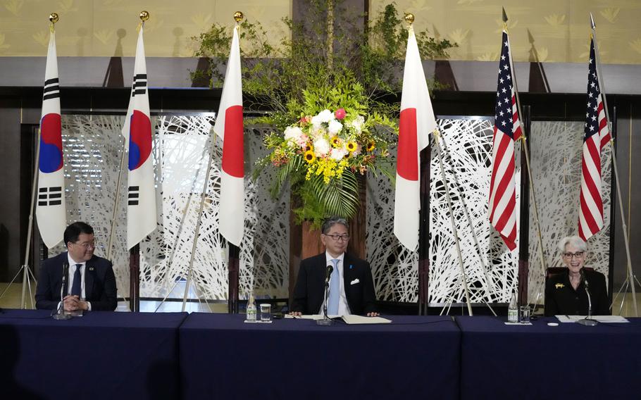 U.S. Deputy Secretary of State Wendy Sherman, South Korean First Vice Foreign Minister Choi Jong Kun, left, and Japanese Vice-Minister for Foreign Affairs Takeo Mori attend a press conference after their trilateral meeting at the Iikura Guesthouse Wednesday in Tokyo.