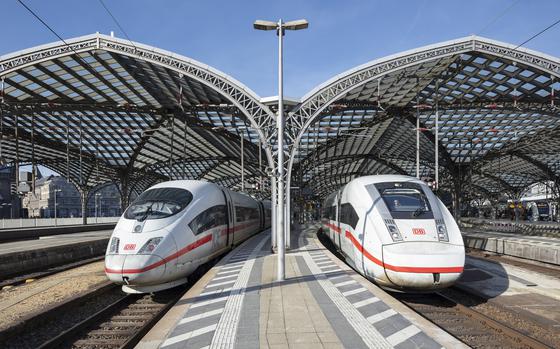 ICE 3 - Baureihe 403 und ICE 4 - Baureihe 412 im Hbf Köln