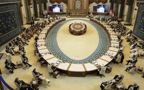 Arab leaders attend the opening session of the 34th Arab League summit, in Baghdad, Iraq, Saturday, May 17, 2025. (AP Foto/Hadi Mizban, Pool)