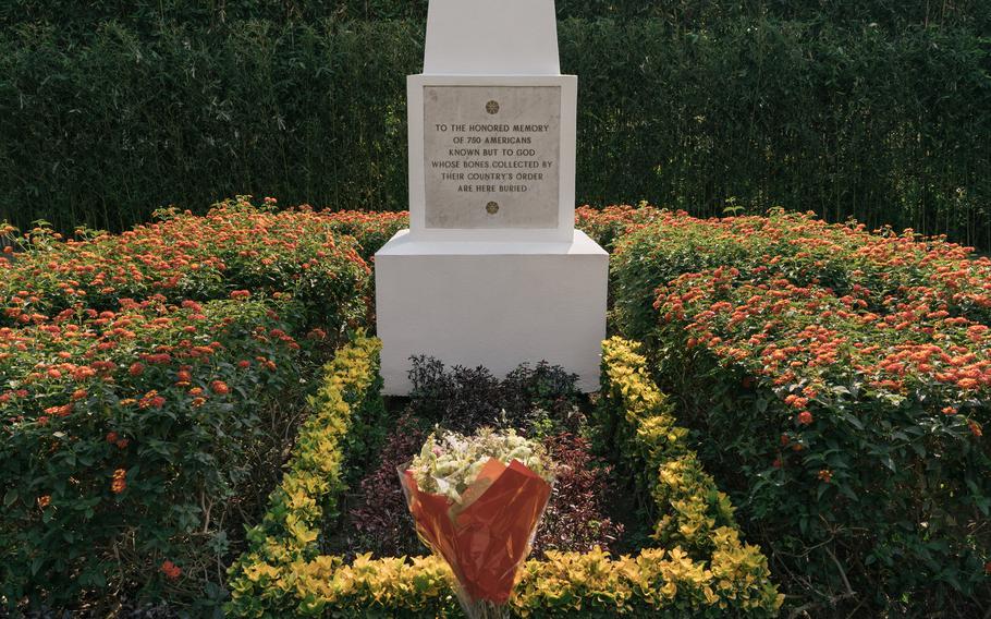 A bouquet lies before the memorial to the unknown soldiers at the U.S. National Cemetery in Mexico City.