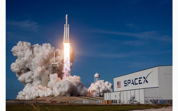 A February 2018 post shows a launch for a Falcon Heavy demo mission.
