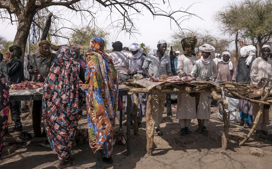 According to local authorities in Sirba, an estimated 6,000 people returned to town in the first three weeks of February. Humanitarian needs are exceedingly pressing as all public services, except for the market, have collapsed.