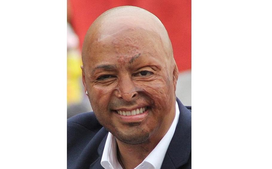 A photo of J.R. Martinez