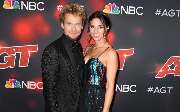 The Clairvoyants Thommy Ten and Amélie van Tass on a August 2021 red carpet. 
