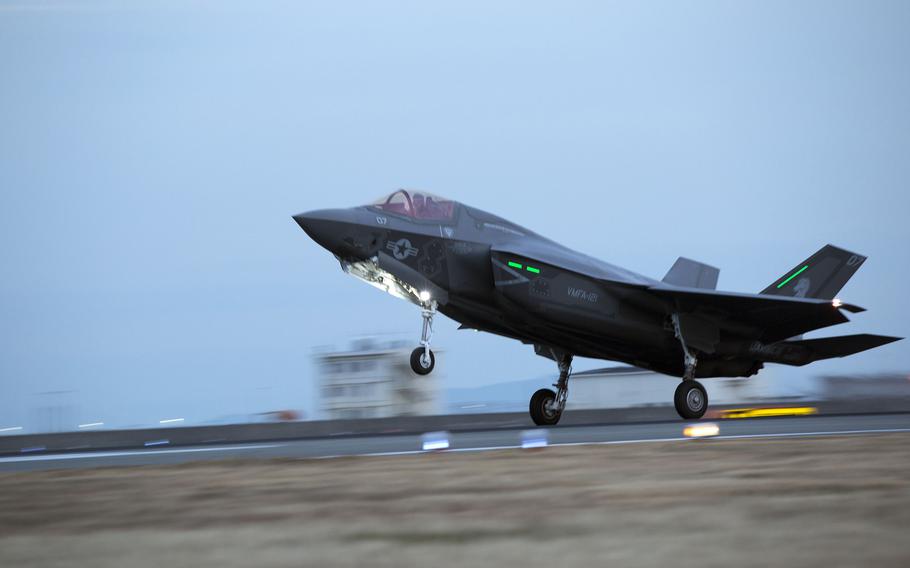 An F-35B Lightning II with Marine Fighter Attack Squadron 121 lands at Marine Corps Air Station Iwakuni, Japan, Jan. 18, 2017. 