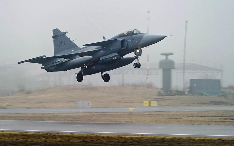 A Swedish Air Force JAS 39 Gripen fighter aircraft takes off from the Blekinge Wing F17, based in Kallinge, southern Sweden, on April 2, 2011. Sweden’s Defense Minister Pal Jonsson said on Thursday, May 25, 2023, that the Nordic country is considering to let Ukrainian pilots test its JAS 39 Gripen fighter jets.