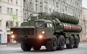 A Russian S-400 missile system rolls down the street during a parade rehearsal May 6, 2018, in Moscow. Military analysts assess Russia’s S-400 as being capable of detecting and destroying stealth fighter jets flown by Israel and the United States.