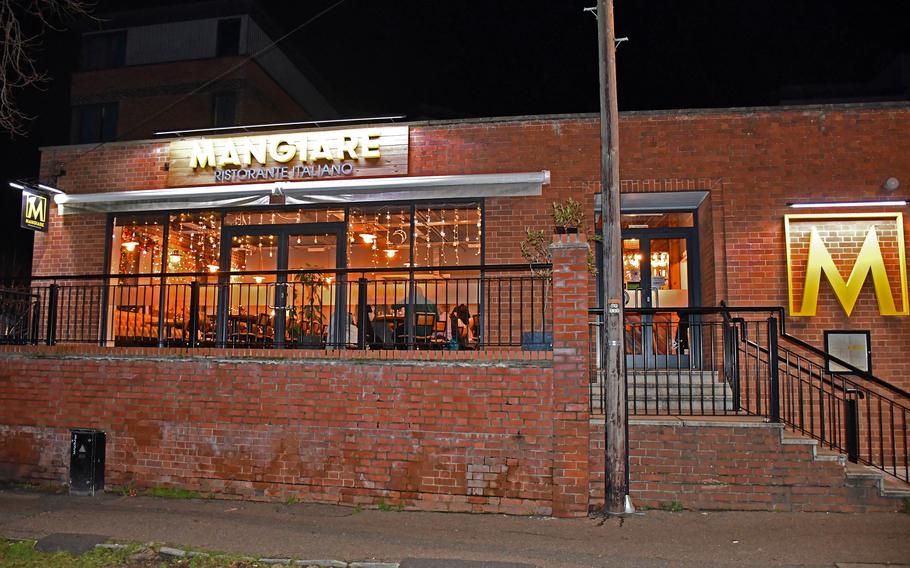 Mangiare Ristorante Italiano in Newmarket, England, is open seven days a week and serves a wide assortment of Italian cuisine in a friendly atmosphere.
  