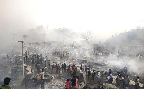 Feuer trifft überfülltes Rohingya-Flüchtlingslager in Bangladesch