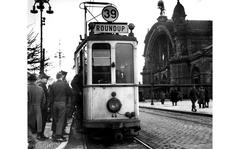Frankfurt, Germany, 1946: American soldiers board the Roundup, a special tram provided by the city of Frankfurt to transport them to and from their barracks.
Want more of Stars and Stripes’ historic content? Subscribe to Stars and Stripes’ historic newspaper archive! We have digitized our 1948-1999 European and Pacific editions, as well as several of our WWII editions and made them available online through https://starsandstripes.newspaperarchive.com/
META TAGS: Europe, post WWII, postwar, public transport, U.S. Army, West Germany