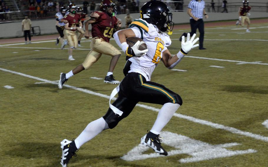 P.J. Lorenzo and Edgren could seal the top Division II playoff spot, but they need a win by 16 points or more at Zama on Friday.