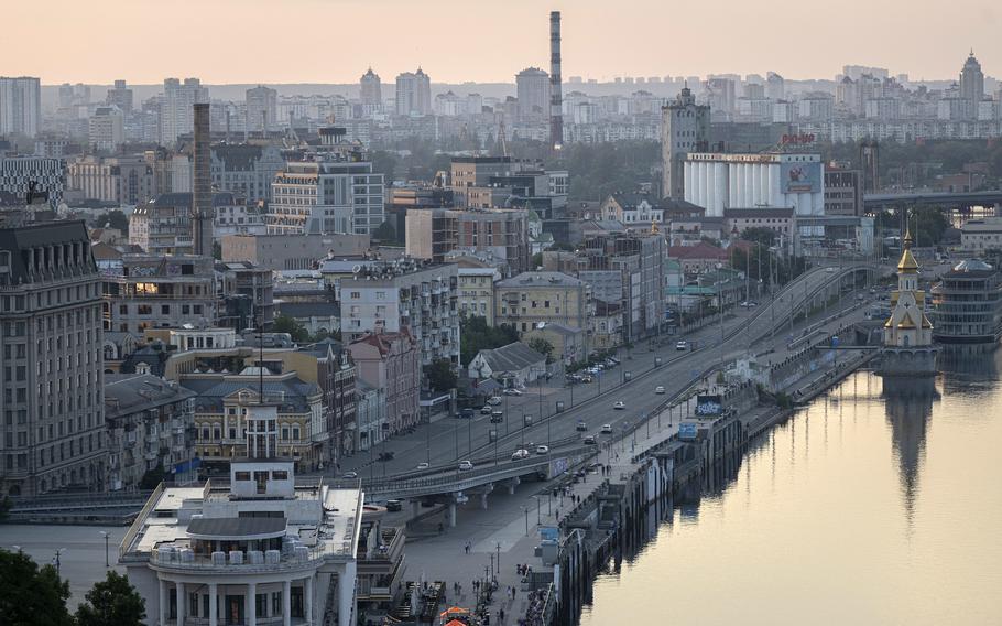 A near empty highway along the Dnipro River in Kyiv in 2022.