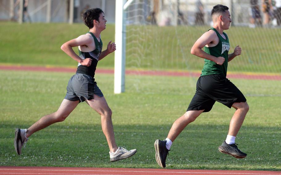 Rei Vives stays ahead of Marcus Scott.