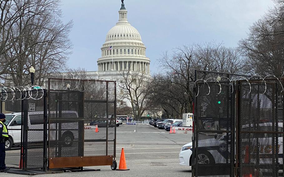 120p na         The acting House sergeant-at-arms said Monday in a memo to members of Congress that security fencing that has circled the U.S. Capitol since a mob attacked the building on Jan. 6 will be scaled back in two phases after the U.S. Capitol Police said there is no known, credible threat that warrants keeping the temporary barrier.