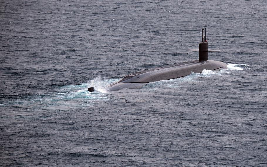 The ballistic missile submarine USS Kentucky departs Broad Bay in Dutch Harbor, Alaska, Aug. 24, 2017. 