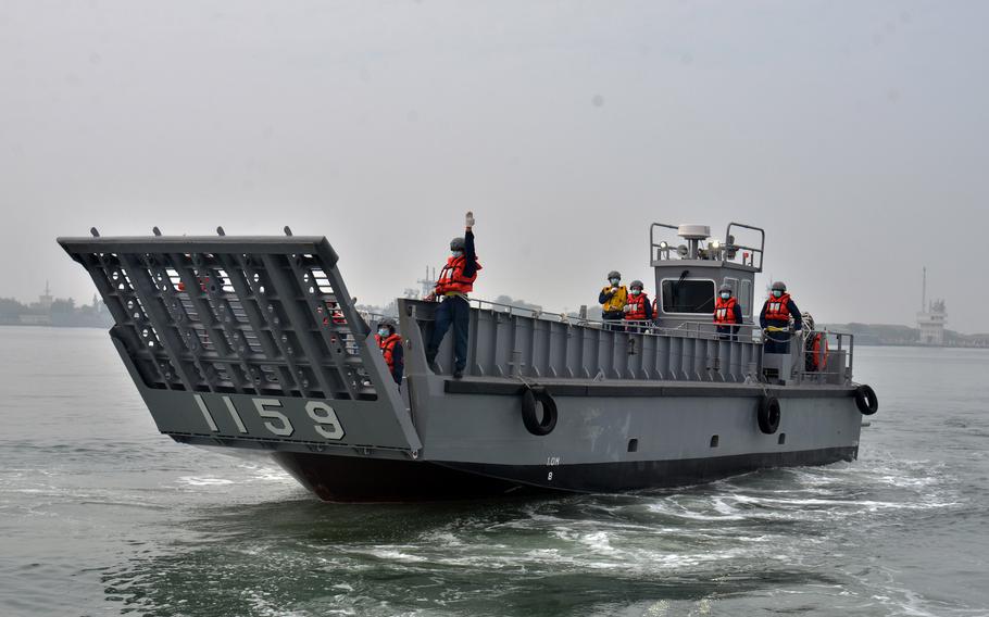 A craft launched from the landing platform dock Yushan heads toward a beach at Zuoying Naval Base, Taiwan, Jan. 12, 2023.
