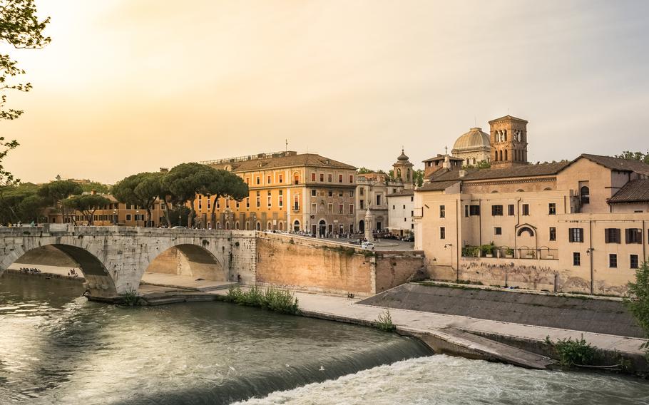 USO Rome offers tours of the Eternal City, including Tiberina Island.