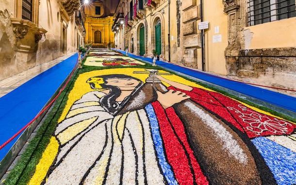 The flower festival held in the town of Noto in southwestern Sicily is well known. This year’s event will be held May 17-20.