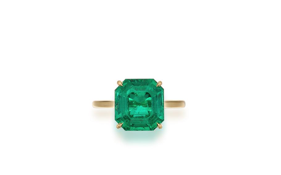 A ring with an emerald discovered in a 400-year-old shipwreck will be auctioned on Dec. 7 in New York with an estimated starting bid of $50,000.