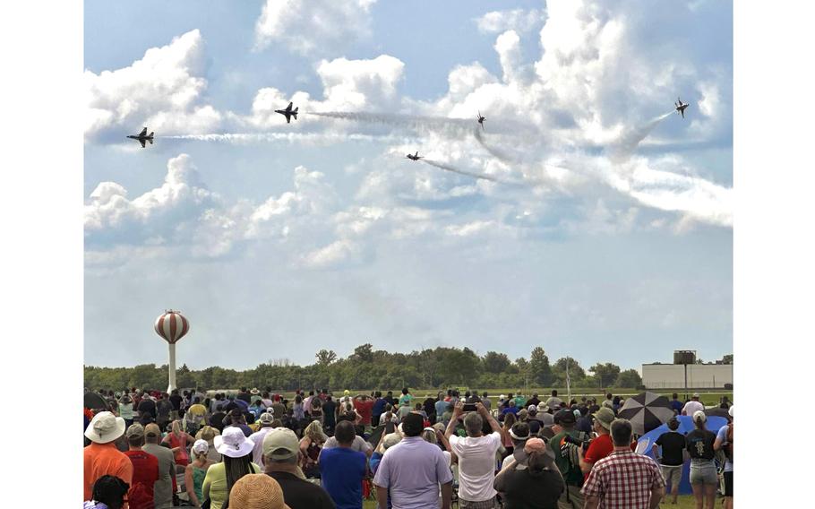 The CenterPoint Energy Dayton Air Show set record attendance with approximately 85,000 attendees.
