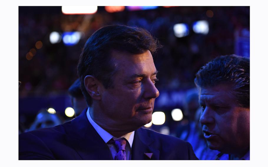 Paul Manafort walks the floor at the Republican National Convention in Cleveland on July 21, 2016.
