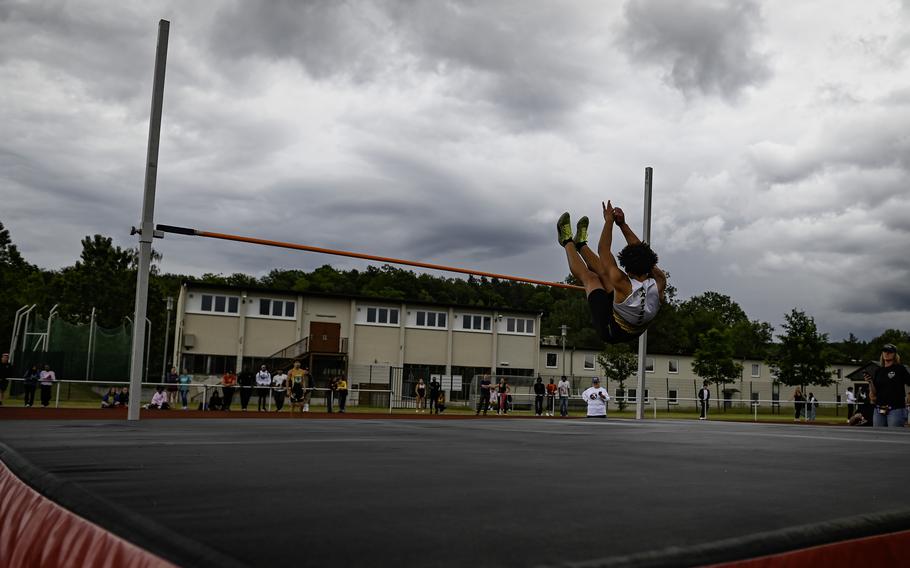 Kai Lewis clears the bar.