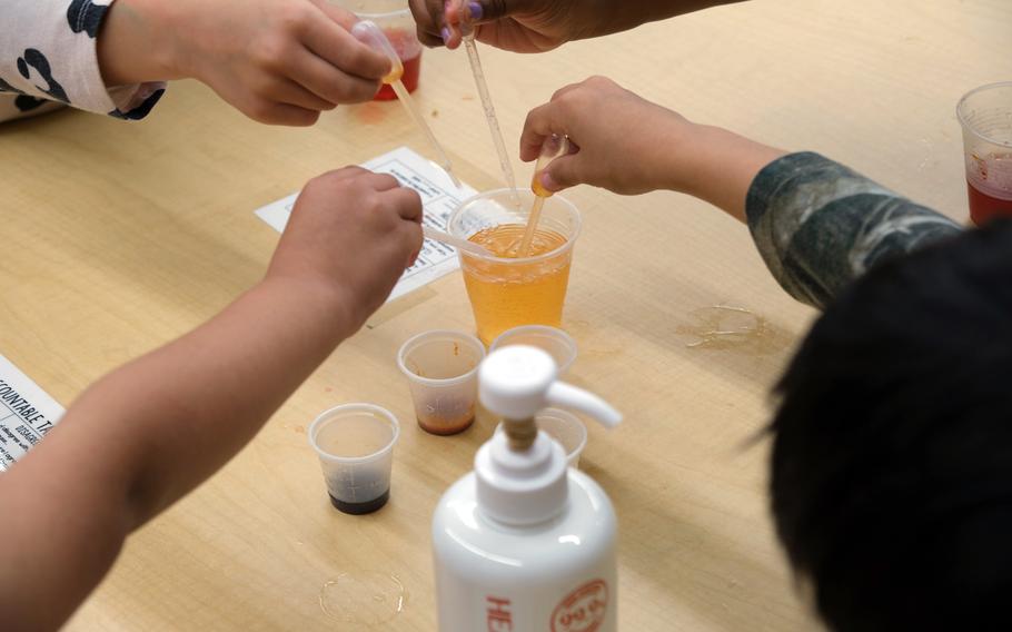 Students at Lanham Elementary School take part a STEAM event at Naval Air Facility Atsugi, Japan, May 27, 2021. 