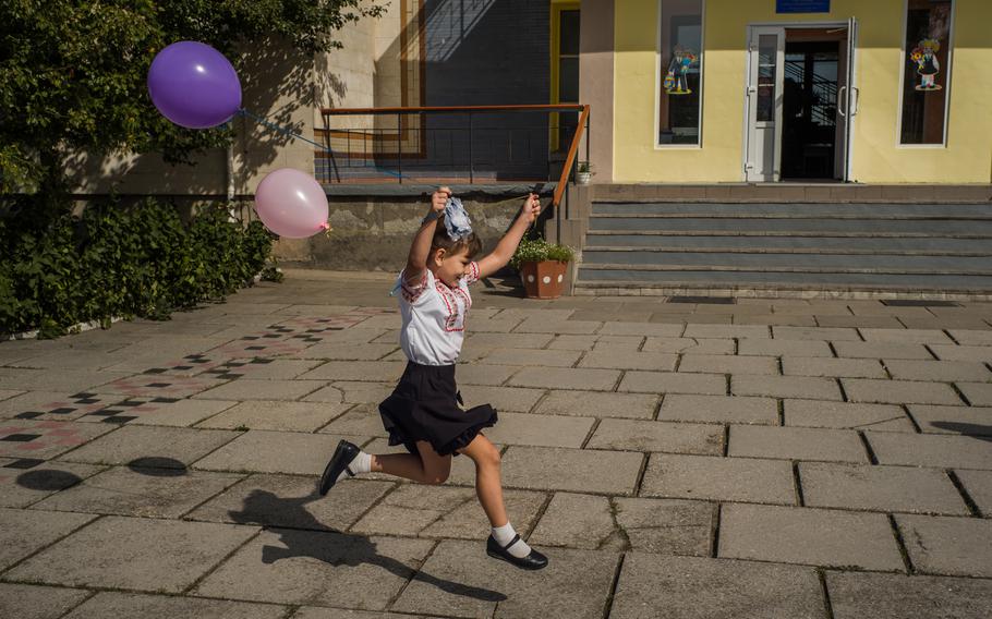 In Nove Zalissya, children were joyous upon returning to school after the summer, even in wartime. 