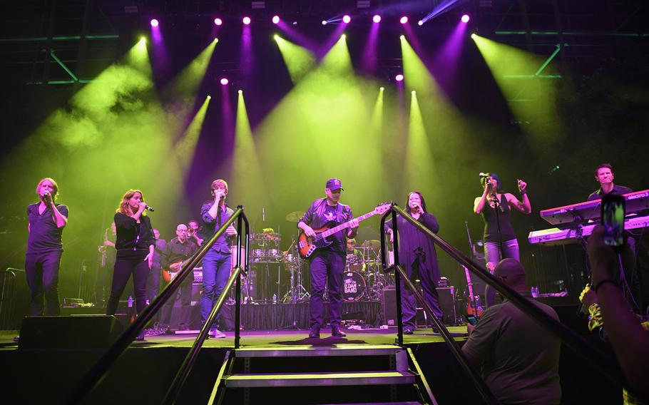 The Lt. Dan Band performs at Sunbelt Rentals in Washington, D.C., Jan. 31, 2018.