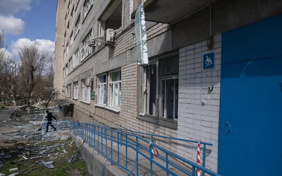 A hospital in the key battlefield area of Mykolaiv, Ukraine, was recently attacked. 