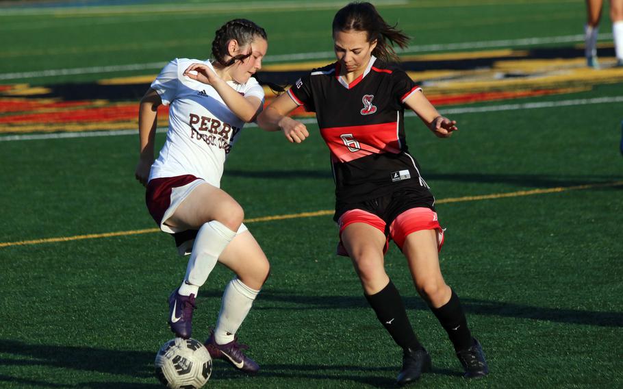 Prescilla Ramirez and Eileen McKown battle.