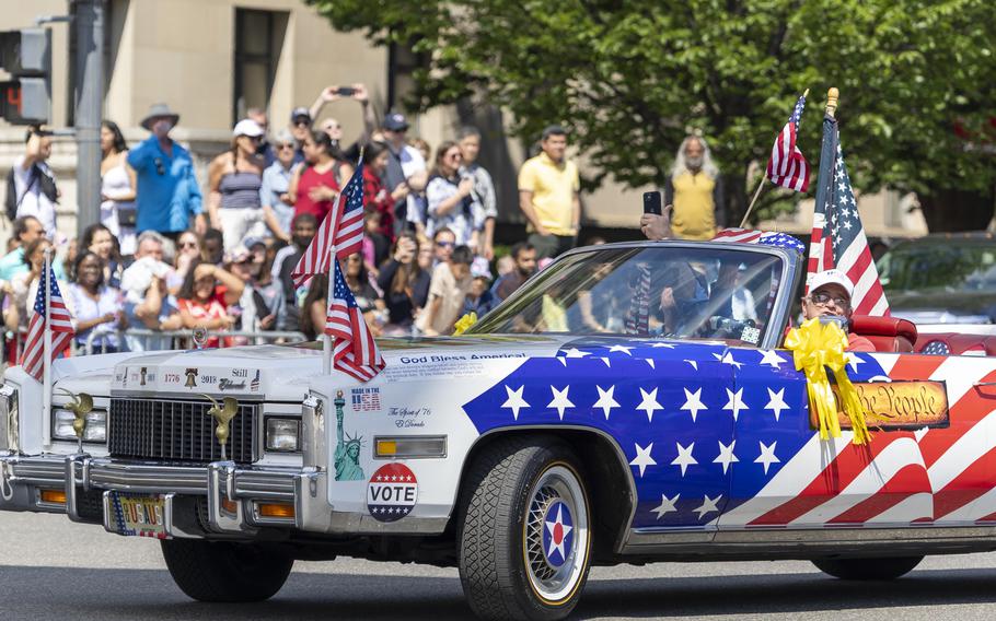 The Spirit of Õ76 El Dorado rolls down Constitution Ave.
