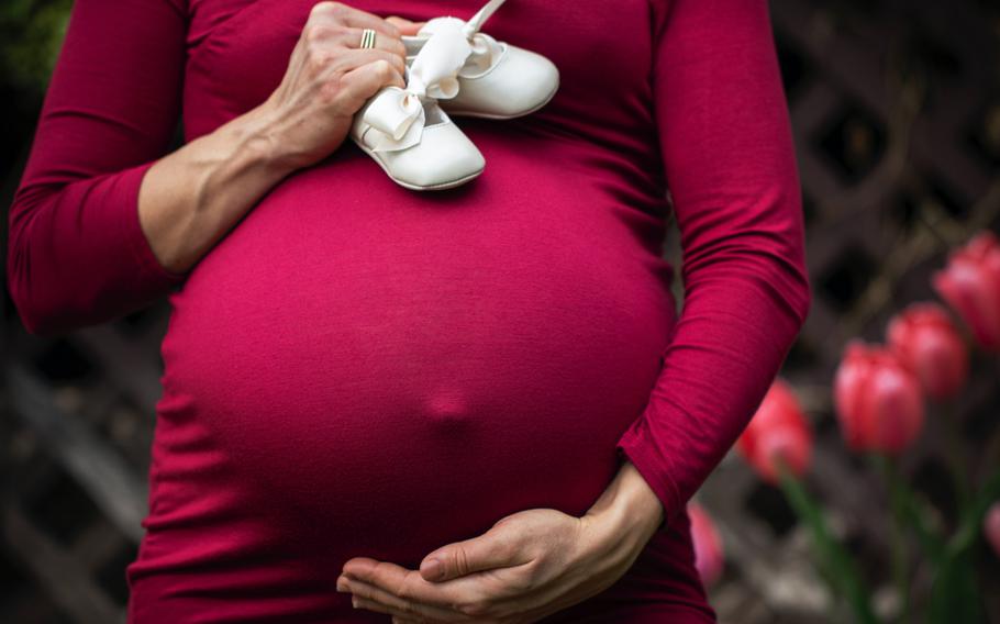 Pregnant people infected with the coronavirus have a seven times higher risk of dying compared with pregnant individuals who are not infected, a finding that arrives amid renewed calls for vaccination of those who are expecting a baby.