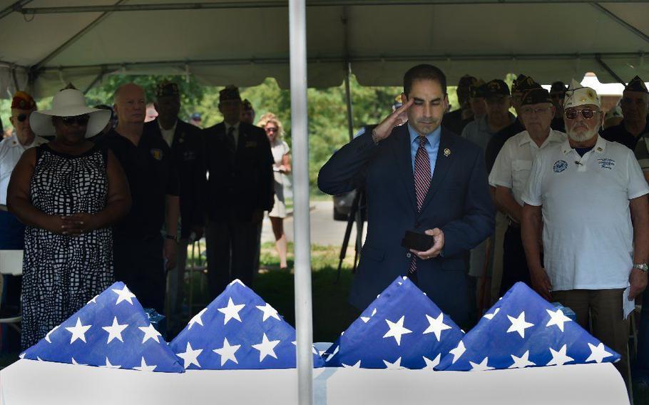 Veterans Affairs Commissioner Thomas J. Saadi at a funeral ceremony in Middletown, Conn., this year. 