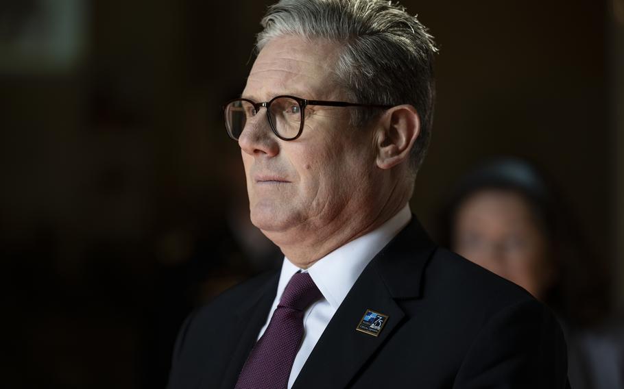 British Prime Minister Keir Starmer staring at the Tomb of the Unknown Soldier.