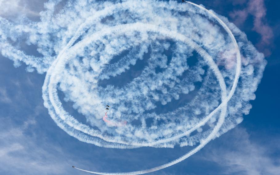 U.S. Special Operations Command Para-Commandos perform during Tampa Bay AirFest at MacDill Air Force Base, Fla., Saturday, March 30, 2024.