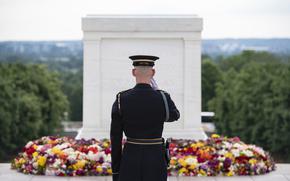 A tomb guard walks the mat at the Tomb of the Unknown Soldier at Arlington National Cemetery, Arlington, Va., May 27, 2024. (U.S. Army photo by Elizabeth Fraser / Arlington National Cemetery / released
